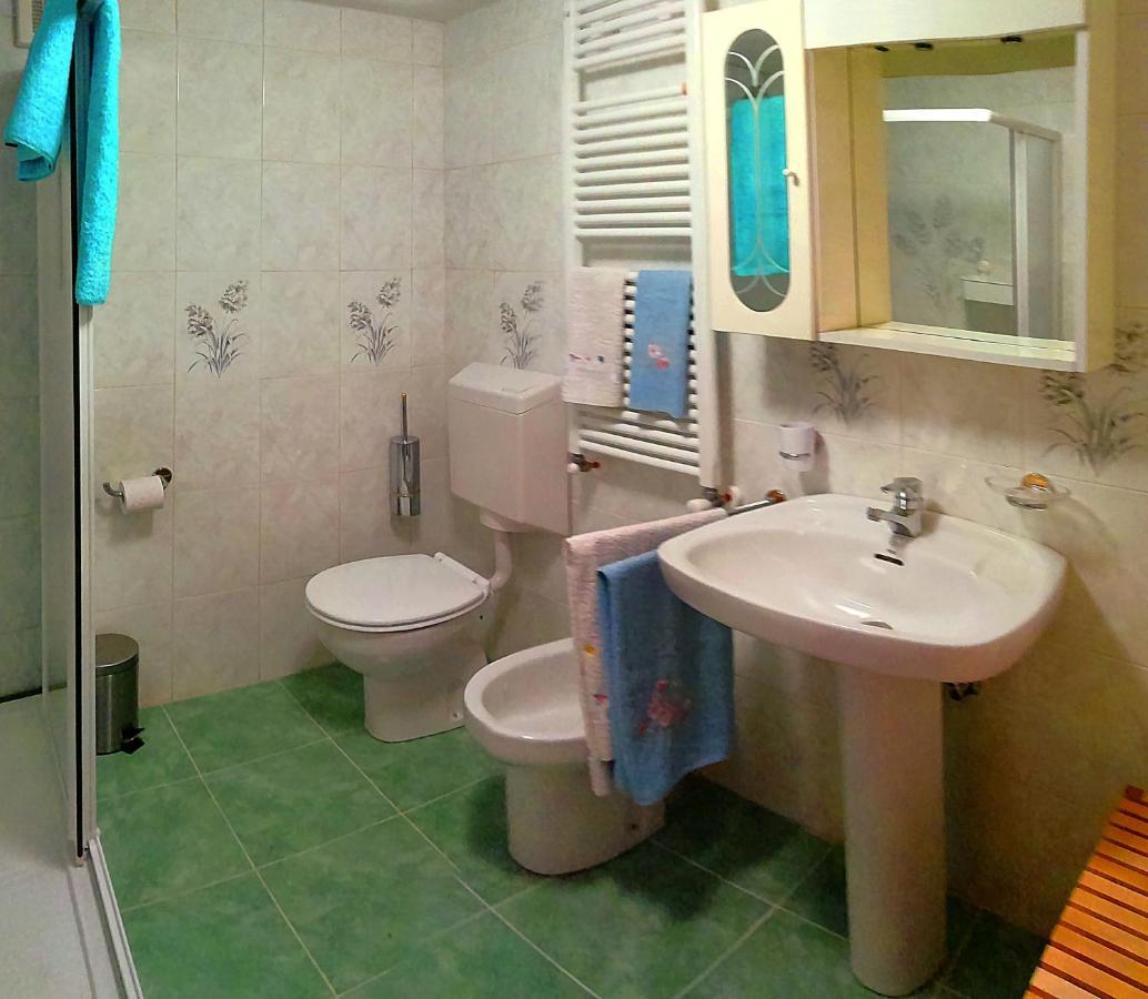 Casa Coccolin Apartment Emarese Екстериор снимка